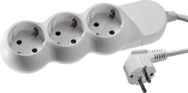 Удлинитель ЗУБР "МАСТЕР" электрический, ПВС сечение 1кв мм, заземление, 3 гнезда, макс мощн 3500Вт, 5м,  ( 55038-5 )