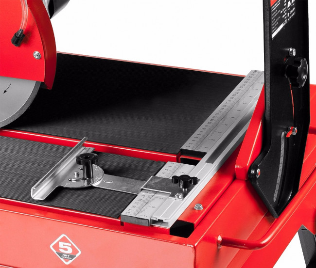 Электроплиткорез ЗУБР "МАСТЕР", длина реза 1200 мм, диск 300 мм, глубина реза 90°-65мм/45°-40 мм, стол 1260x468 мм, 1500Вт,  ( ЭП-300-1500C )