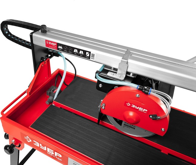 Электроплиткорез ЗУБР "МАСТЕР", длина реза 920 мм, диск 200 мм, глубина реза 90°-32мм/45°-28мм, стол 960x400 мм, 1000Вт,  ( ЭП-200-1000С )