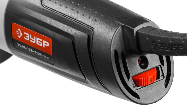 Углошлифовальная машина (болгарка), защита от перегрузки, 125 мм, 3000-11000 об/мин, 1100 Вт,  ЗУБР, ( УШМ-125-1100 ТМ3 )