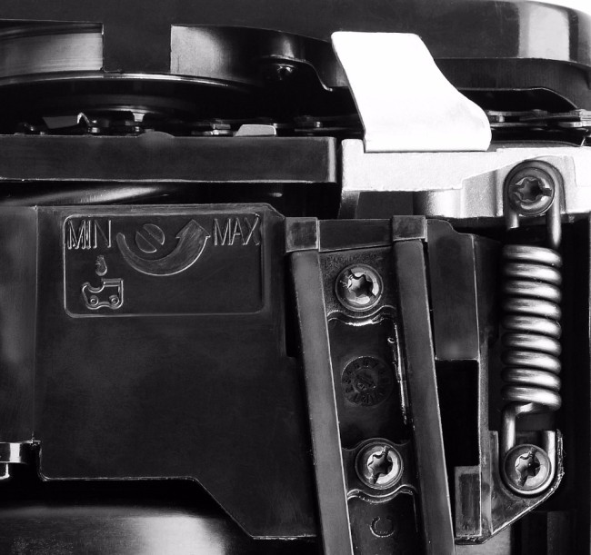 Пила цепная бензиновая, ЗУБР Профессионал ПБЦ-370 35П, хромир. цилиндр, праймер, 37 см3 (1,2 кВт), шина 35 см, 10800 об/мин,  ( ПБЦ-370 35П )