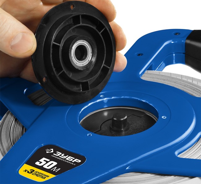 Мерная лента ЗУБР геодезическая, ударопрочный открытый корпус, стальное полотно с защитным нейлоновым покрытием, ускоренная смотка 3:1, 50м ( 34170-50 Мерная лента ЗУБР геодезическая, ударопрочный открытый корпус, стальное полотно с защитным нейлоновым покрытием, ускоренная смотка 3:1, 50м ( 34170-50