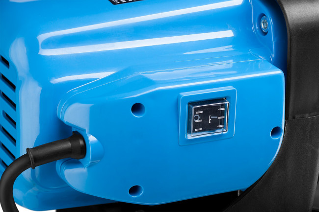 Станция насосная ЗУБР "МАСТЕР" М3 автоматическая, 800 Вт, пропускная способность 55 л/мин, напор 40 м, бак 20 л,  ( НАС-М3-800 )