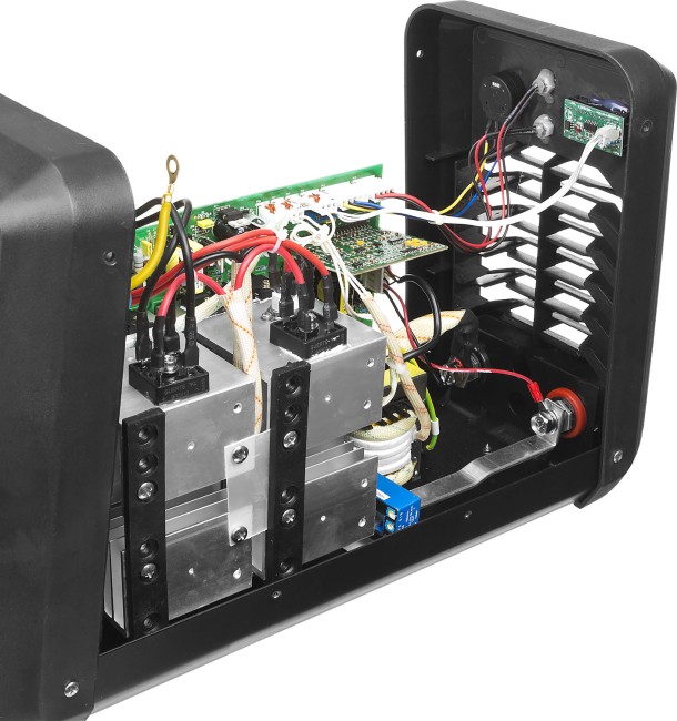Инвертор свароч, ЗУБР Профессионал ЗАС-Т3-220-Д,220А,MMA,IGBT,Форсаж дуги,Горяч. старт,Антиприлип. эл-да,ПВ-60%,220В (мин 160В),дисплей,  ( ЗАС-Т3-220-Д ) Инвертор свароч, ЗУБР Профессионал ЗАС-Т3-220-Д,220А,MMA,IGBT,Форсаж дуги,Горяч. старт,Антиприлип. эл-да,ПВ-60%,220В (мин 160В),дисплей,  ( ЗАС-Т3-220-Д )