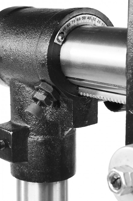 Радиально-сверлильный станок, ЗУБР ЗСС-550, 550Вт, 5ск, патрон 16мм, ход 100мм, посадка В16(МТ2), безоп. выкл-ль, тиски 75х75мм,от шпин.до основ.550мм,  ( ЗСС-550 )