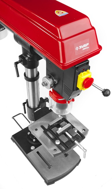 Радиально-сверлильный станок, ЗУБР ЗСС-550, 550Вт, 5ск, патрон 16мм, ход 100мм, посадка В16(МТ2), безоп. выкл-ль, тиски 75х75мм,от шпин.до основ.550мм,  ( ЗСС-550 )