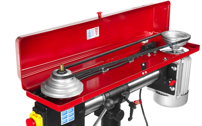 Радиально-сверлильный станок, ЗУБР ЗСС-550, 550Вт, 5ск, патрон 16мм, ход 100мм, посадка В16(МТ2), безоп. выкл-ль, тиски 75х75мм,от шпин.до основ.550мм,  ( ЗСС-550 )