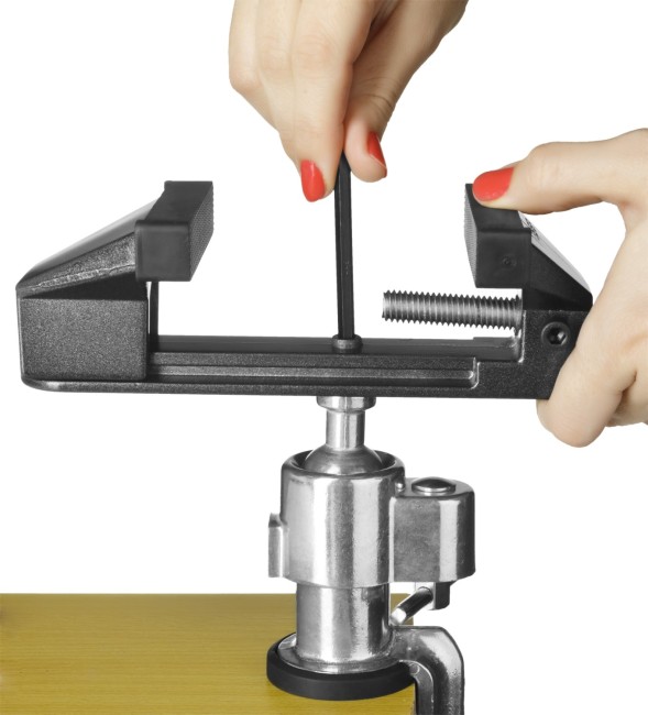 Тиски ЗУБР "МАСТЕР" шарнирно-поворотные, для точных работ, с зажимом для дрели, 75мм , ( 32487-75 ) Тиски ЗУБР "МАСТЕР" шарнирно-поворотные, для точных работ, с зажимом для дрели, 75мм , ( 32487-75 )